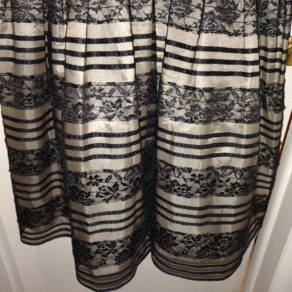 Jessica Howard Black Lace and Sequin Party Dress - Picture 6 of 9